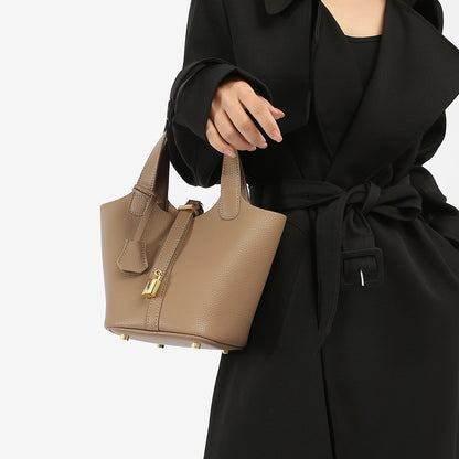 Lily Lock Bag